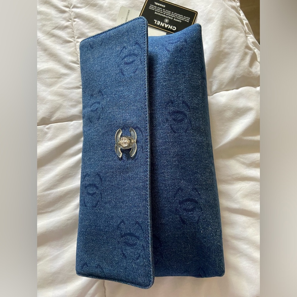 Very beautiful chanel denim clutch hand bag large and in beautiful condition.